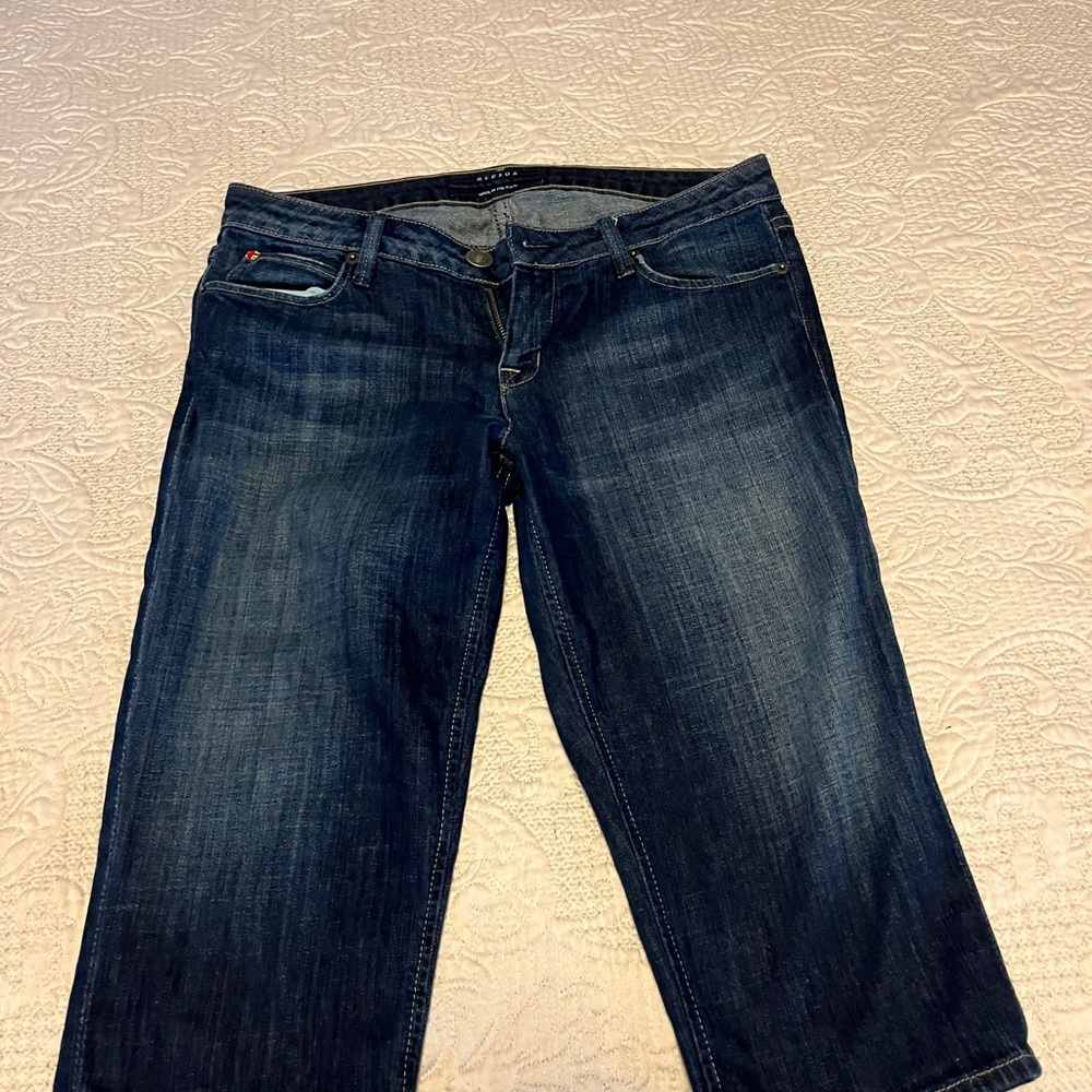 Hudson Capri’s women’s size 28